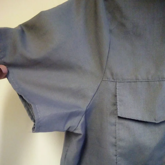 Women's Gray Short Sleeve Button Down Blouse Shirt Size L - Picture 4 of 10